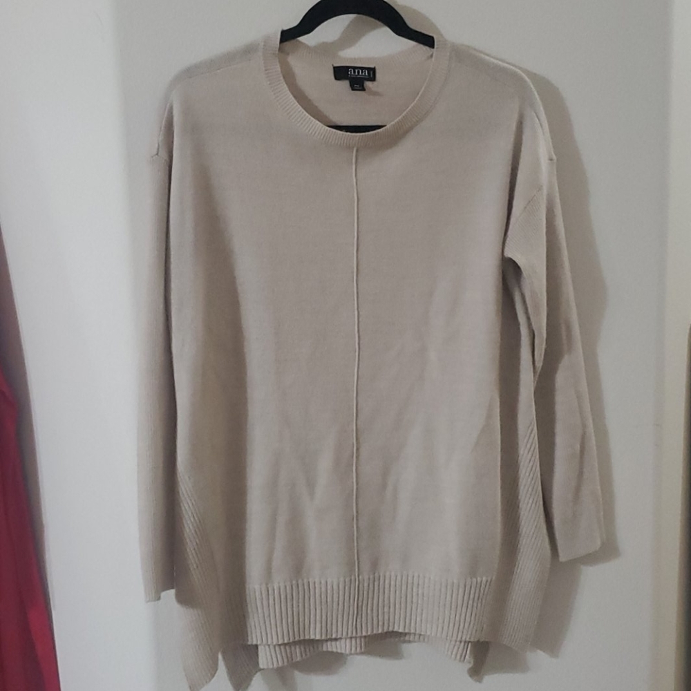 Ana sweater